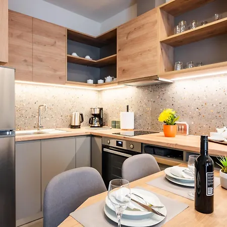 Clio - Newly Renovated With Parking Apartment Chania (Crete)